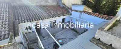 House in the Center photo 18
