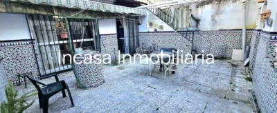 House in the Center photo 9