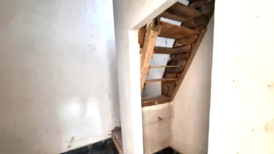 Piso en venta en Calle Salud, San Antonio Abad-Ciudad Jardín (Distrito Núcleo Urbano. Cartagena) de 50.000 €