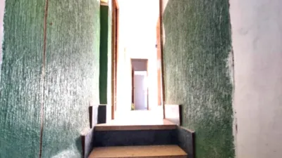 Piso en venta en Calle Salud, San Antonio Abad-Ciudad Jardín (Distrito Núcleo Urbano. Cartagena) de 50.000 €