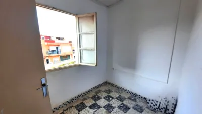 Piso en venta en Calle Salud, San Antonio Abad-Ciudad Jardín (Distrito Núcleo Urbano. Cartagena) de 50.000 €