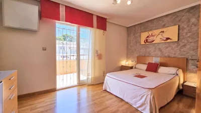 Dúplex en venta en Calle Coimbra, 17, Los Barreros-Cuatro Santos (Distrito Núcleo Urbano. Cartagena) de 184.000 €