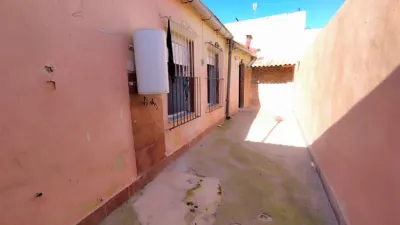 Casa en venta en Calle del Bidasoa, Los Dolores-Los Gabatos-Hispanoamérica (Distrito Núcleo Urbano. Cartagena) de 65.000 €