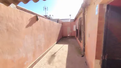 Casa en venta en Calle del Bidasoa, Los Dolores-Los Gabatos-Hispanoamérica (Distrito Núcleo Urbano. Cartagena) de 85.000 €