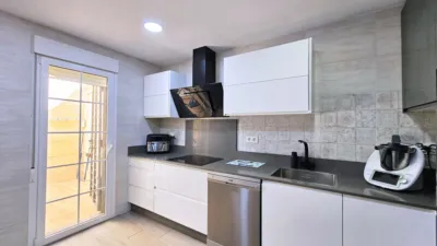 Dúplex en venta en Calle Coimbra, Los Barreros-Cuatro Santos (Distrito Núcleo Urbano. Cartagena) de 238.000 €