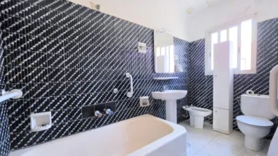 Piso en venta en Calle de los Postigos, 4, Barrio Peral-San Félix (Distrito Núcleo Urbano. Cartagena) de 128.000 €