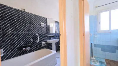 Piso en venta en Calle de los Postigos, 4, Barrio Peral-San Félix (Distrito Núcleo Urbano. Cartagena) de 128.000 €