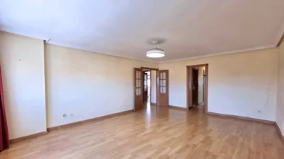 Flat on Calle Ramón y Cajal, 25 photo 9