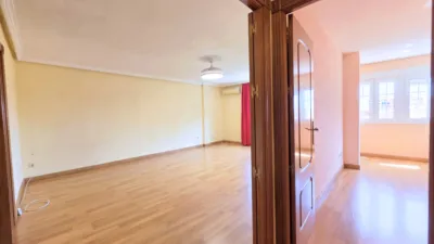 Flat on Calle Ramón y Cajal, 25 photo 5
