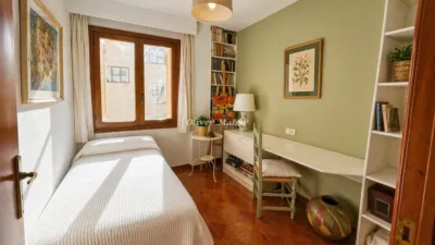 Apartment on Carrer de les Mestres d'Aixa photo 10