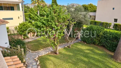 Apartment on Carrer de Joan Coromines photo 13