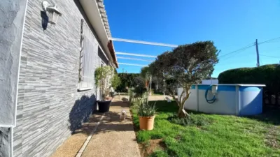 Chalet en venta en Carmona, Carmona de 250.000 €
