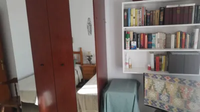 Apartment on Calle del Atleta Antonio Amorós photo 16