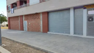 Local comercial en alquiler en Calle de Miguel Hernández - Vista 4