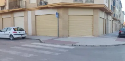 Local comercial en venta en Avenida de Juan Carlos I, 11 - Vista 2