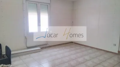 Local comercial en venta en Pasaje de Luis Golf, 5 - Más