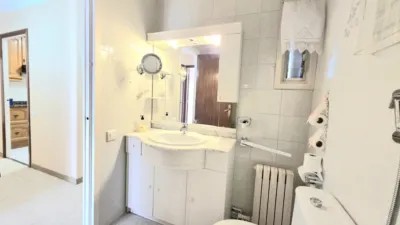 Apartment on Carretera de Rellinars photo 20