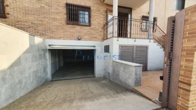 Chalet en venta en Calle de la Osa Mayor, Moraleja de Enmedio de 490.000 €