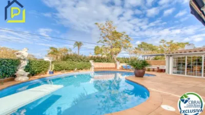 Detached house in Passatge Requesens photo 8