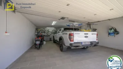 Chalet on Carrer d'Alemania photo 38