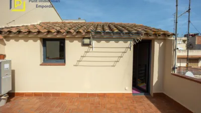 House on Carrer de Pi i Margall photo 29