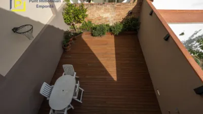 House on Carrer de Pi i Margall photo 26