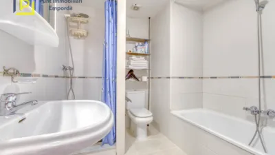 Apartment on Carrer de Joanot Martorell photo 19