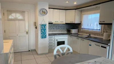 Apartment on Carrer de Joanot Martorell photo 15