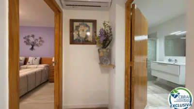 Apartment on Carrer de Madrid photo 10