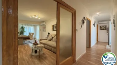 Apartment on Carrer de Madrid photo 9