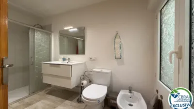 Apartment on Carrer de Madrid photo 17