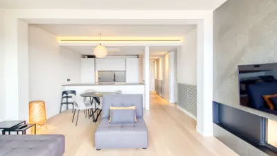 Penthouse on Avinguda de Rhode photo 2