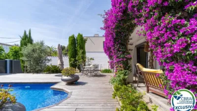 House on Carrer Peni photo 2