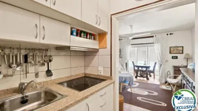 Flat on Carles Fages de Climent Street photo 5