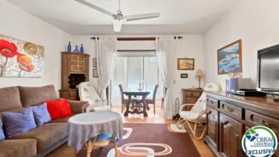 Flat on Carles Fages de Climent Street photo 8