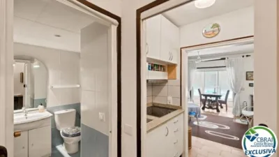 Flat on Carles Fages de Climent Street photo 15