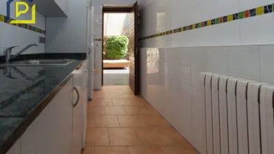 Single-family home on Carrer de la Gran Via de Pau Casals photo 26
