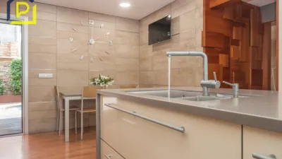 Single-family home on Carrer de la Gran Via de Pau Casals photo 4