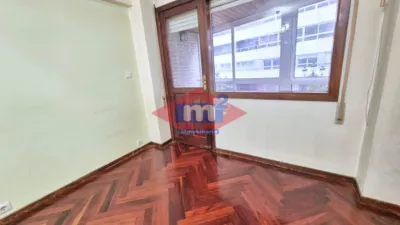 Piso en venta en Avenida das Camelias, cerca de Calle de Chile, Camelias-Pi y Margall (Distrito Casco Urbano. Vigo) de 355.000 €