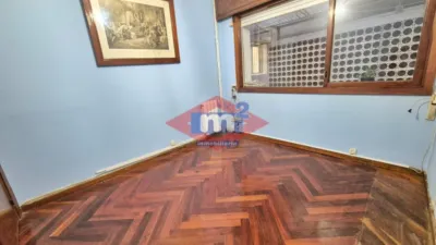 Piso en venta en Avenida das Camelias, cerca de Calle de Chile, Camelias-Pi y Margall (Distrito Casco Urbano. Vigo) de 355.000 €