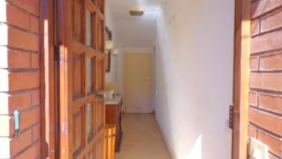 Townhouse in La Plana photo 2