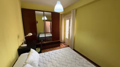 Piso en venta en Calle de Bermúdez de Castro, cerca de Calle del Puerto San Isidro, Pumarín-Teatinos (Oviedo) de 174.900 €