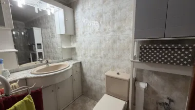 Piso en venta en Calle de Bermúdez de Castro, cerca de Calle del Puerto San Isidro, Pumarín-Teatinos (Oviedo) de 174.900 €