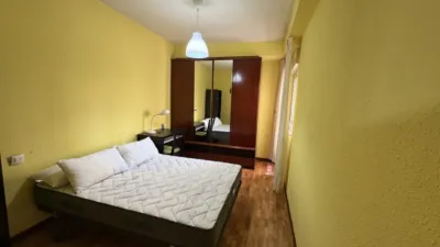Piso en venta en Calle de Bermúdez de Castro, cerca de Calle del Puerto San Isidro, Pumarín-Teatinos (Oviedo) de 174.900 €