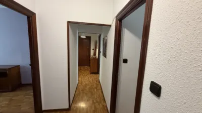 Piso en venta en Calle de Bermúdez de Castro, cerca de Calle del Puerto San Isidro, Pumarín-Teatinos (Oviedo) de 174.900 €