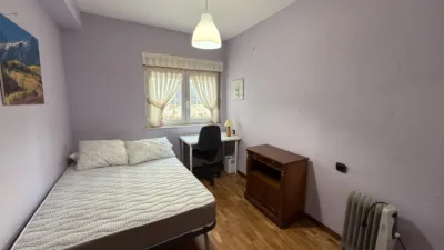 Piso en venta en Calle de Bermúdez de Castro, cerca de Calle del Puerto San Isidro, Pumarín-Teatinos (Oviedo) de 174.900 €