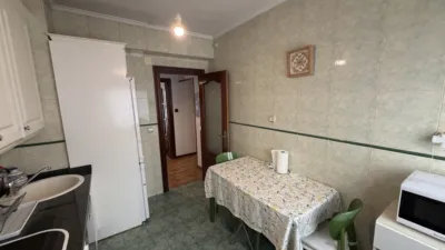 Piso en venta en Calle de Bermúdez de Castro, cerca de Calle del Puerto San Isidro, Pumarín-Teatinos (Oviedo) de 174.900 €