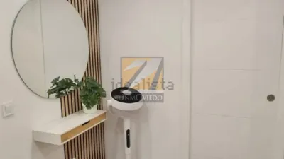 Piso en alquiler en Calle de San Juan, Centro (Oviedo) de 900 €<span>/mes</span>