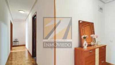 Piso en alquiler en Calle de Félix Aramburu, Centro (Oviedo) de 1.200 €<span>/mes</span>