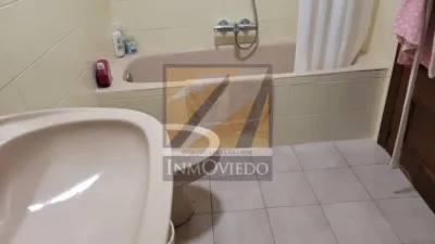 Piso en alquiler en Calle de Félix Aramburu, Centro (Oviedo) de 1.200 €<span>/mes</span>